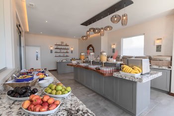 Sea Breeze Beach House By Ocean Hotels - All Inclusive