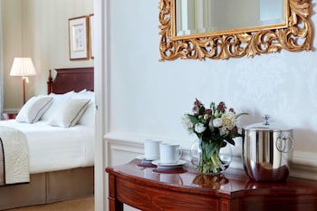 47 Park Street - Grand Residences By Marriott