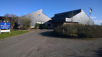The Waterside Hotel