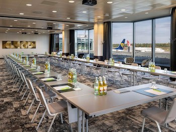 Movenpick Hotel Nuernberg Airport galeri fotoğrafı