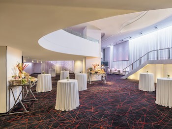 Crowne Plaza Bangkok Lumpini Park, An Ihg Hotel