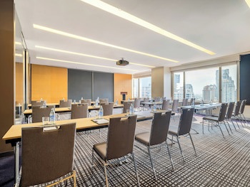 Crowne Plaza Bangkok Lumpini Park, An Ihg Hotel