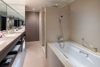 Crowne Plaza Bangkok Lumpini Park, An Ihg Hotel