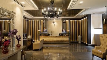 60 Hyde Park Gate Hotel