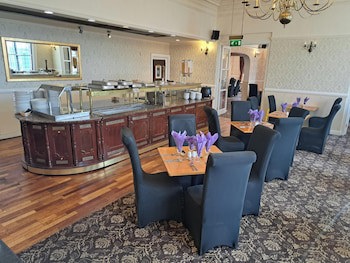 Prince Of Wales Hotel