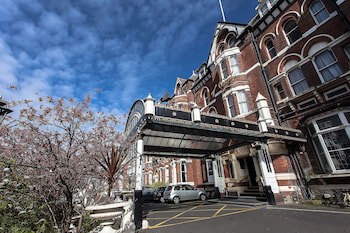 Prince Of Wales Hotel