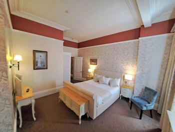Prince Of Wales Hotel