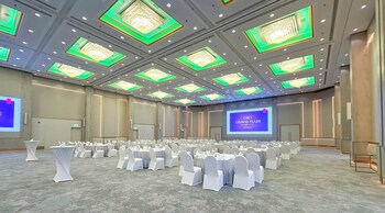Crowne Plaza Bahrain, An Ihg Hotel