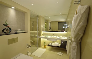 Crowne Plaza Bahrain, An Ihg Hotel