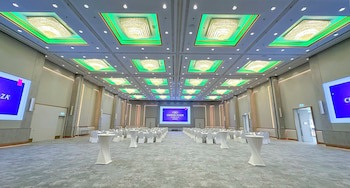 Crowne Plaza Bahrain, An Ihg Hotel