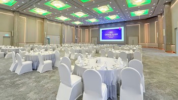 Crowne Plaza Bahrain, An Ihg Hotel