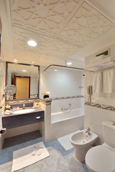Crowne Plaza Bahrain, An Ihg Hotel