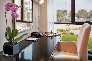 Crowne Plaza Bahrain, An Ihg Hotel