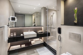 Crowne Plaza Bahrain, An Ihg Hotel