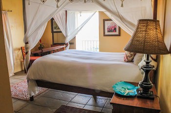 Mafolie Hotel