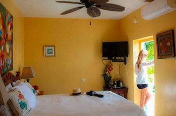 Mafolie Hotel