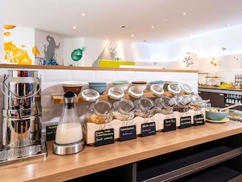 ibis Styles Hamburg Alster City fotoğrafı