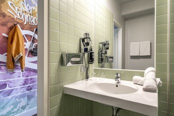 ibis Styles Hamburg Alster City galeri fotoğrafı
