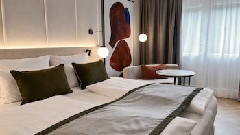 Crowne Plaza Berlin City Centre by IHG galeri fotoğrafı