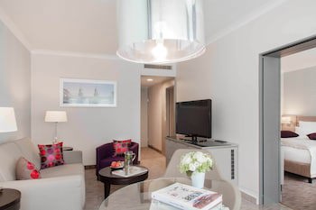 Crowne Plaza Berlin City Centre by IHG galeri fotoğrafı