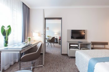 Crowne Plaza Berlin City Centre by IHG galeri fotoğrafı