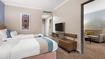 Crowne Plaza Berlin City Centre by IHG galeri fotoğrafı