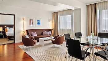 Crowne Plaza Berlin City Centre by IHG galeri fotoğrafı
