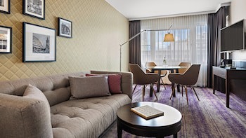 Crowne Plaza Berlin City Centre by IHG fotoğrafı
