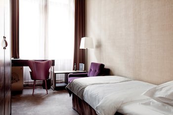Elite Park Avenue Hotel