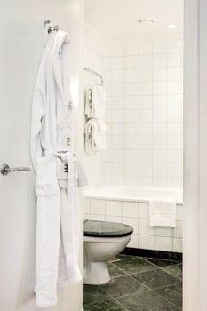 Elite Park Avenue Hotel