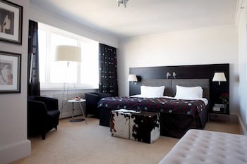 Elite Park Avenue Hotel