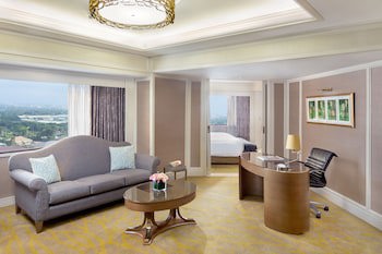Dusit Thani Manila