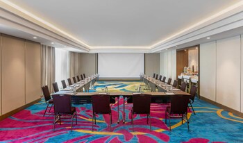 Dusit Thani Manila