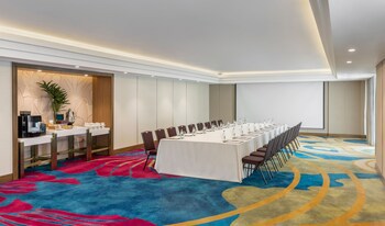 Dusit Thani Manila