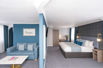The Bromley Court Hotel