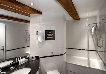71 Nyhavn Hotel