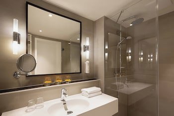 Holiday Inn Berlin City Center East Prenzlauer Berg by IHG galeri fotoğrafı