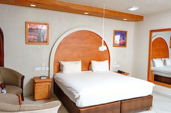 Caribbea Bay Resort