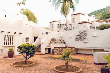 Caribbea Bay Resort