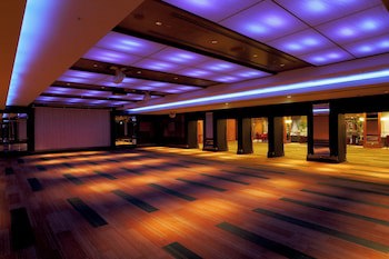 Courtyard By Marriott Tokyo Ginza Hotel