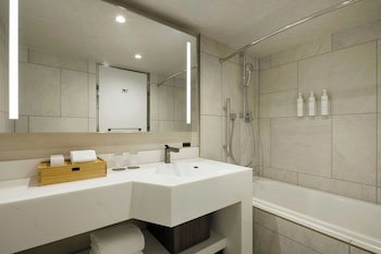 Courtyard By Marriott Tokyo Ginza Hotel