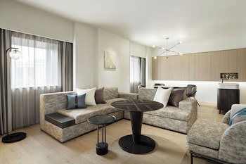 Courtyard By Marriott Tokyo Ginza Hotel