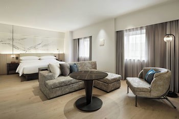 Courtyard By Marriott Tokyo Ginza Hotel