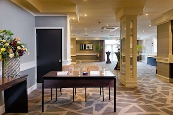 Doubletree By Hilton London - Ealing Hotel
