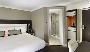 Doubletree By Hilton London - Ealing Hotel