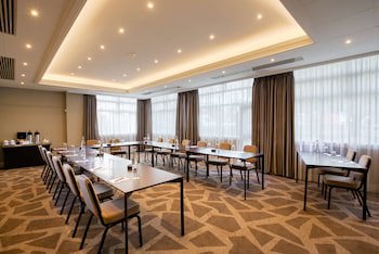 Doubletree By Hilton London - Ealing Hotel
