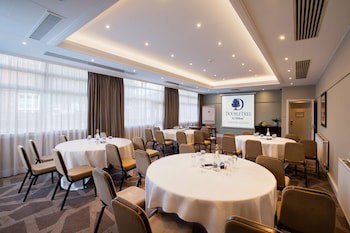 Doubletree By Hilton London - Ealing Hotel