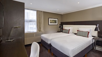 Doubletree By Hilton London - Ealing Hotel