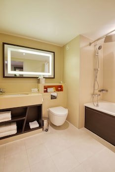 Doubletree By Hilton London - Ealing Hotel
