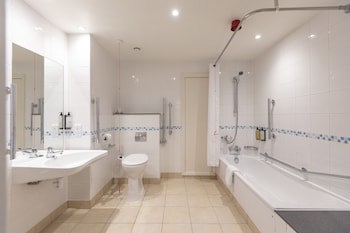 Holiday Inn Basildon, An Ihg Hotel